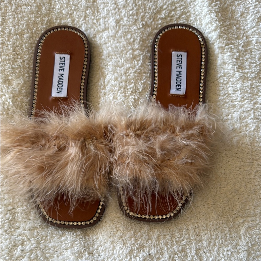 Steve Madden Blush Boa Feather and rhinestones Women's Slides